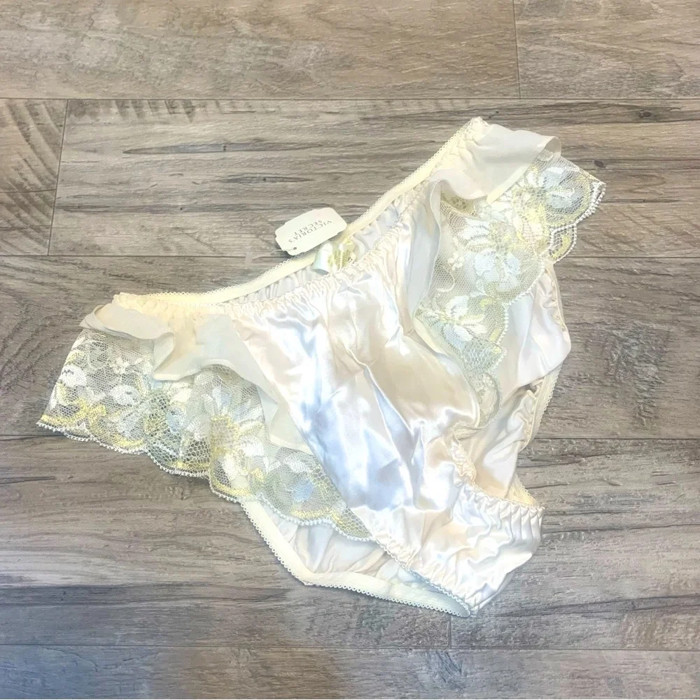 Victoria Secret Rare VTG Gold Label 90s 80s 100% Silk Lace Trim Bikini Panty - Picture 1 of 12